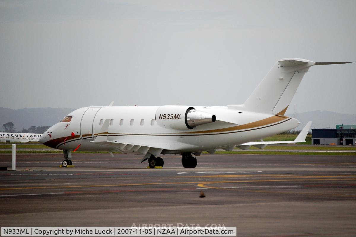 N933ML, 2006 Bombardier Challenger 605 (CL-600-2B16) C/N 5705, in Auckland
