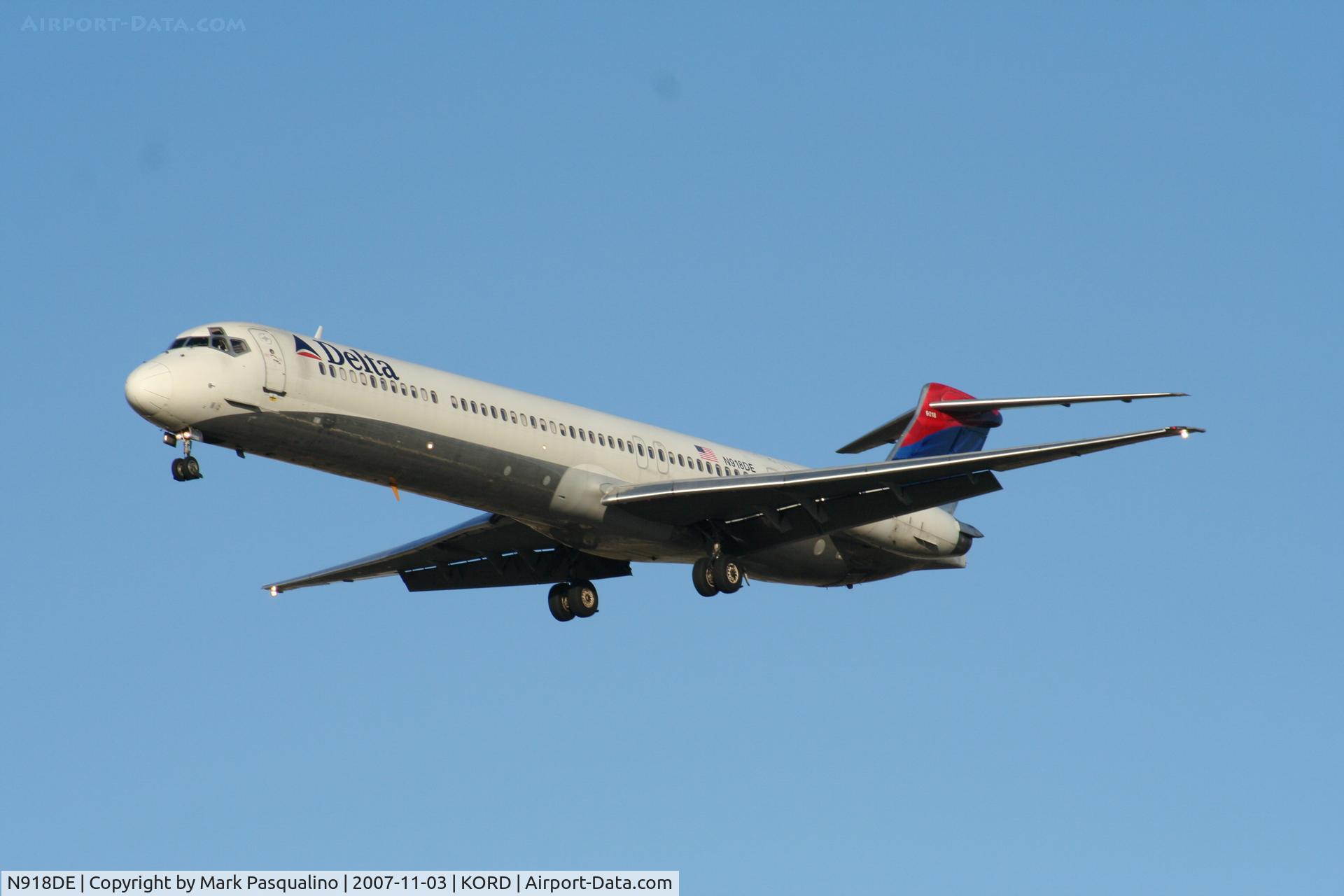 N918DE, 1993 McDonnell Douglas MD-88 C/N 49959, MD-88