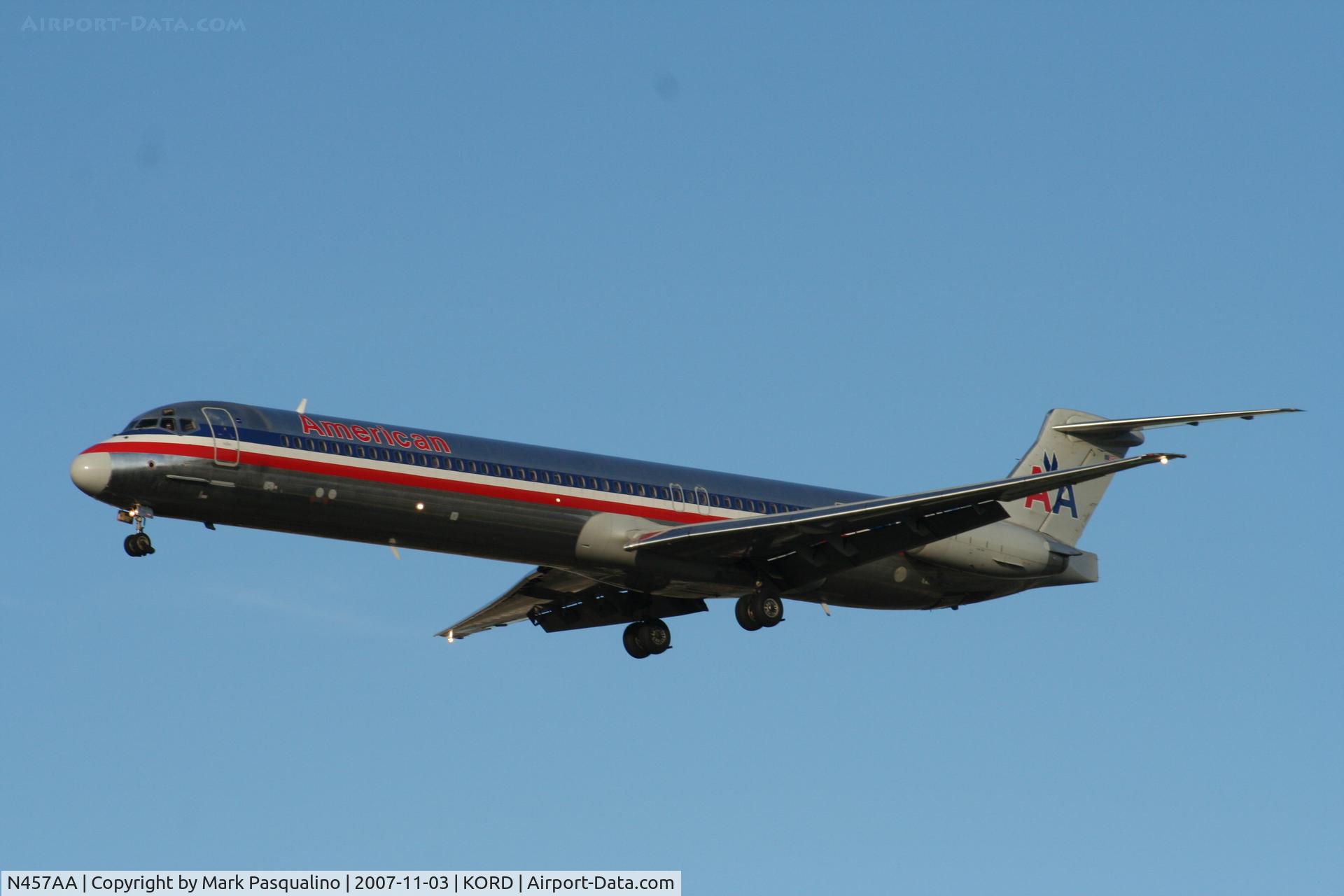 N457AA, 1988 McDonnell Douglas MD-82 (DC-9-82) C/N 49562, MD-82