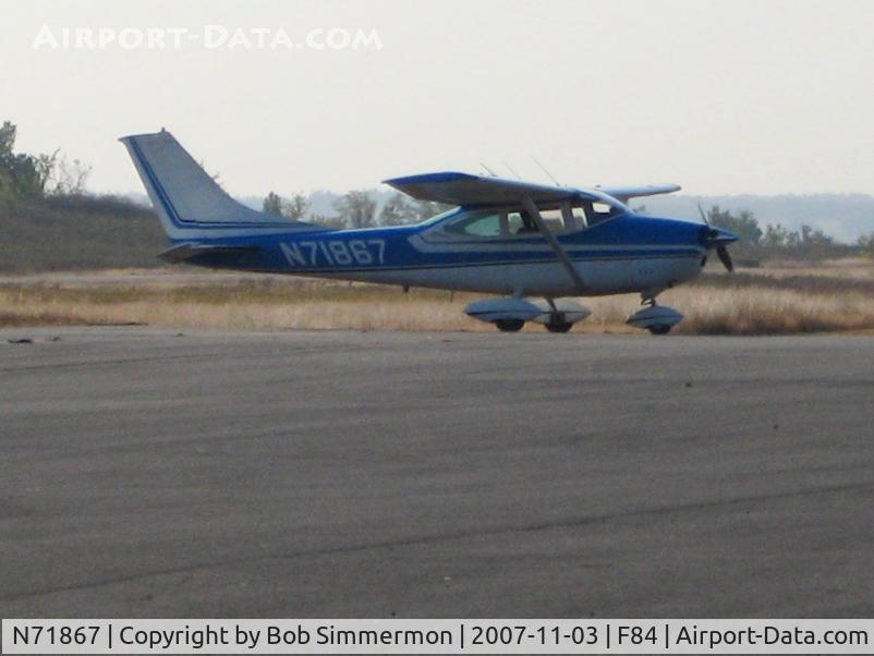 N71867, 1969 Cessna 182M Skylane C/N 18259786, On the ramp at Stigler, OK