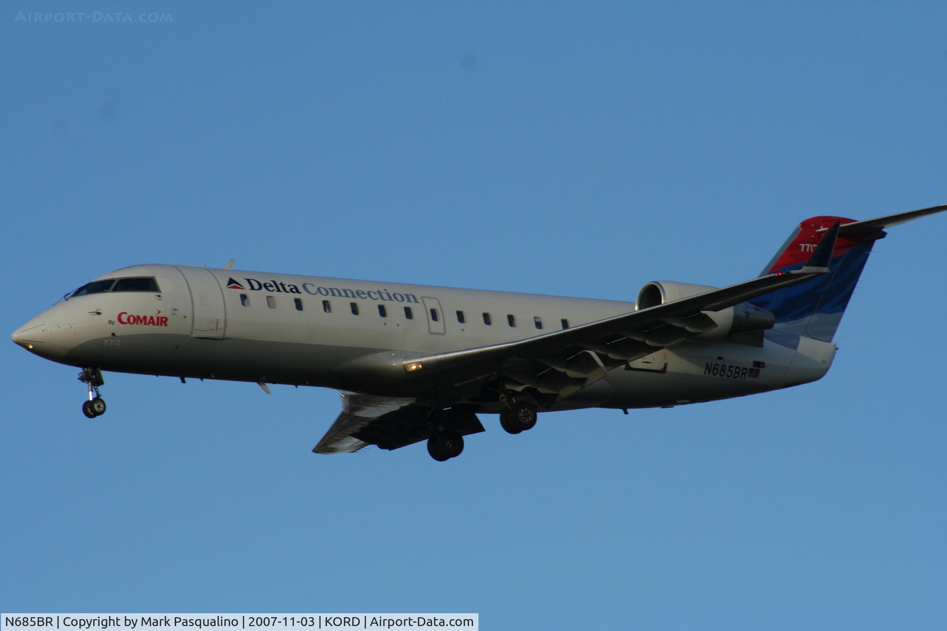 N685BR, 2002 Bombardier CRJ-200ER (CL-600-2B19) C/N 7712, CL-600-2B19