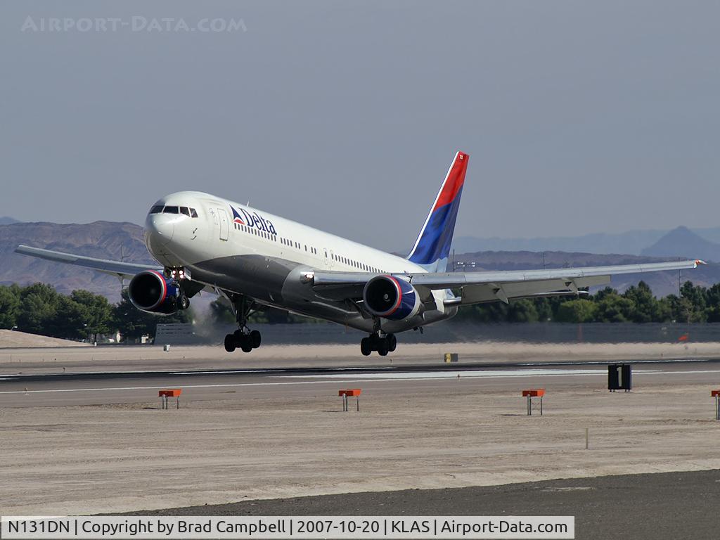 N131DN, 1990 Boeing 767-332 C/N 24852, Delta Airlines / 1990 Boeing 767-332