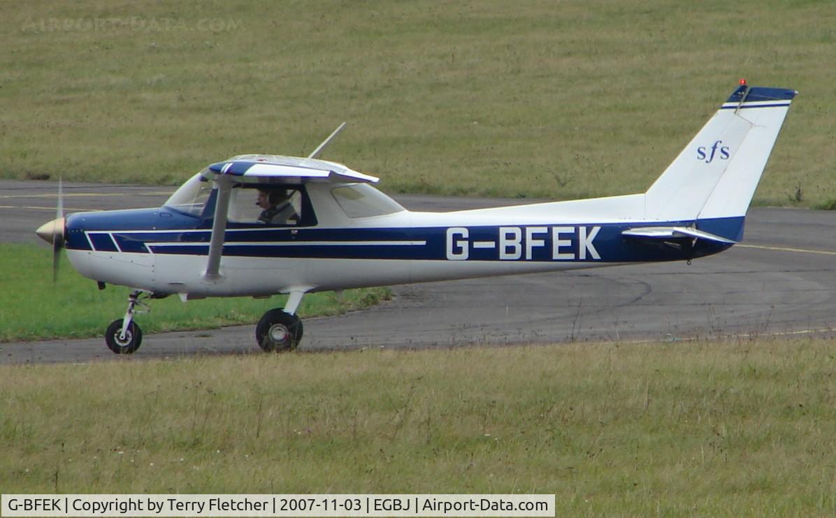 G-BFEK, 1977 Reims F152 C/N 1442, Busy late afternoon at Gloucestershire (Staverton) Airport