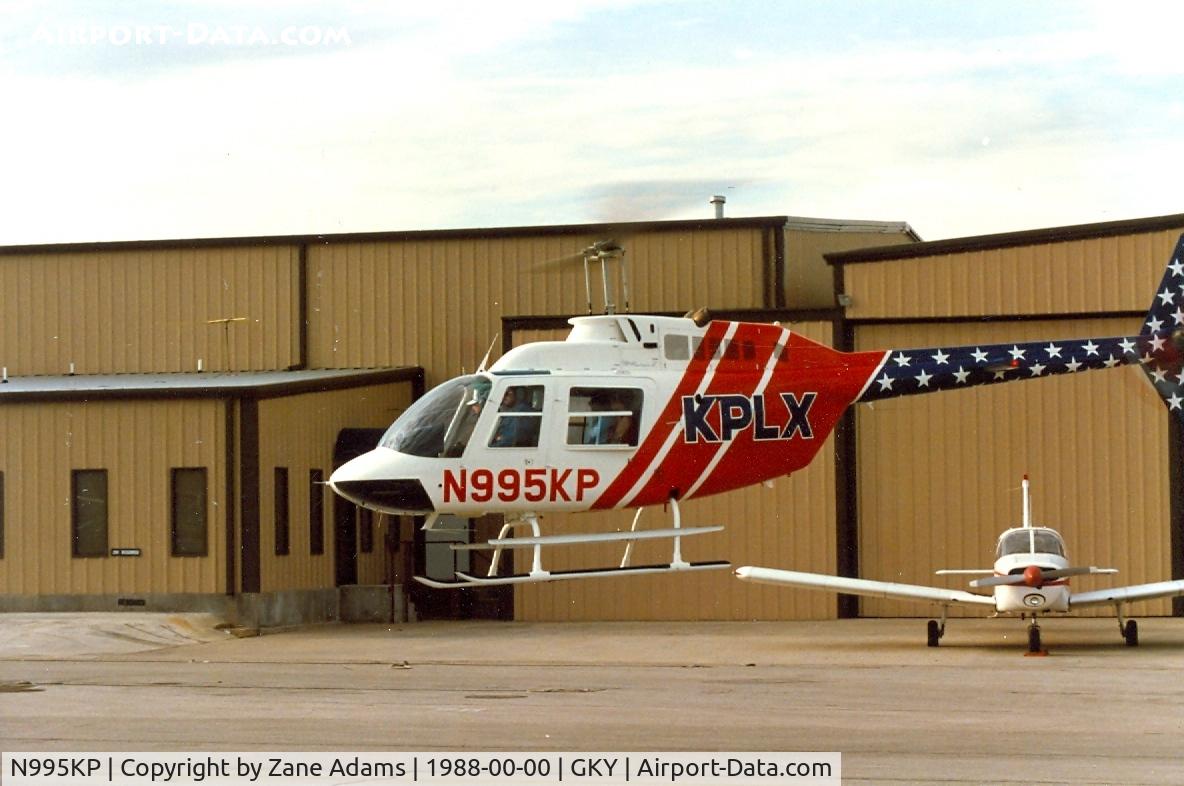 N995KP, 1978 Bell 206B C/N 2572, At Arlington Muni - KLIF/KPLX paint.