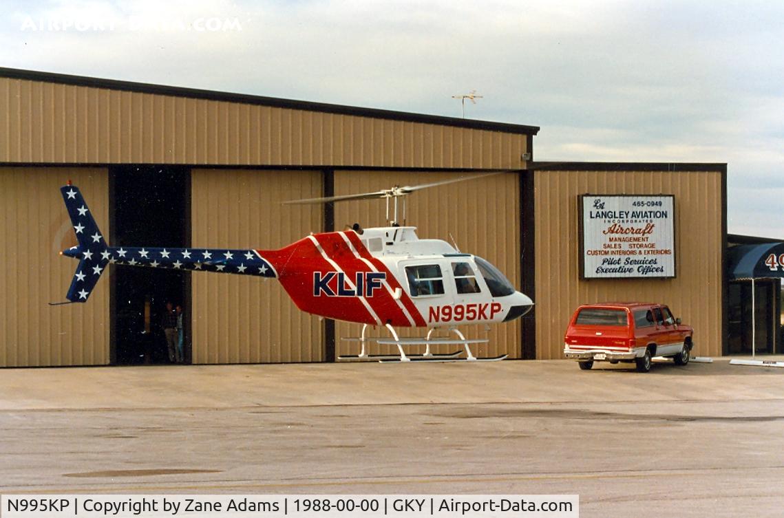 N995KP, 1978 Bell 206B C/N 2572, At Arlington Muni - KLIF/KPLX paint.