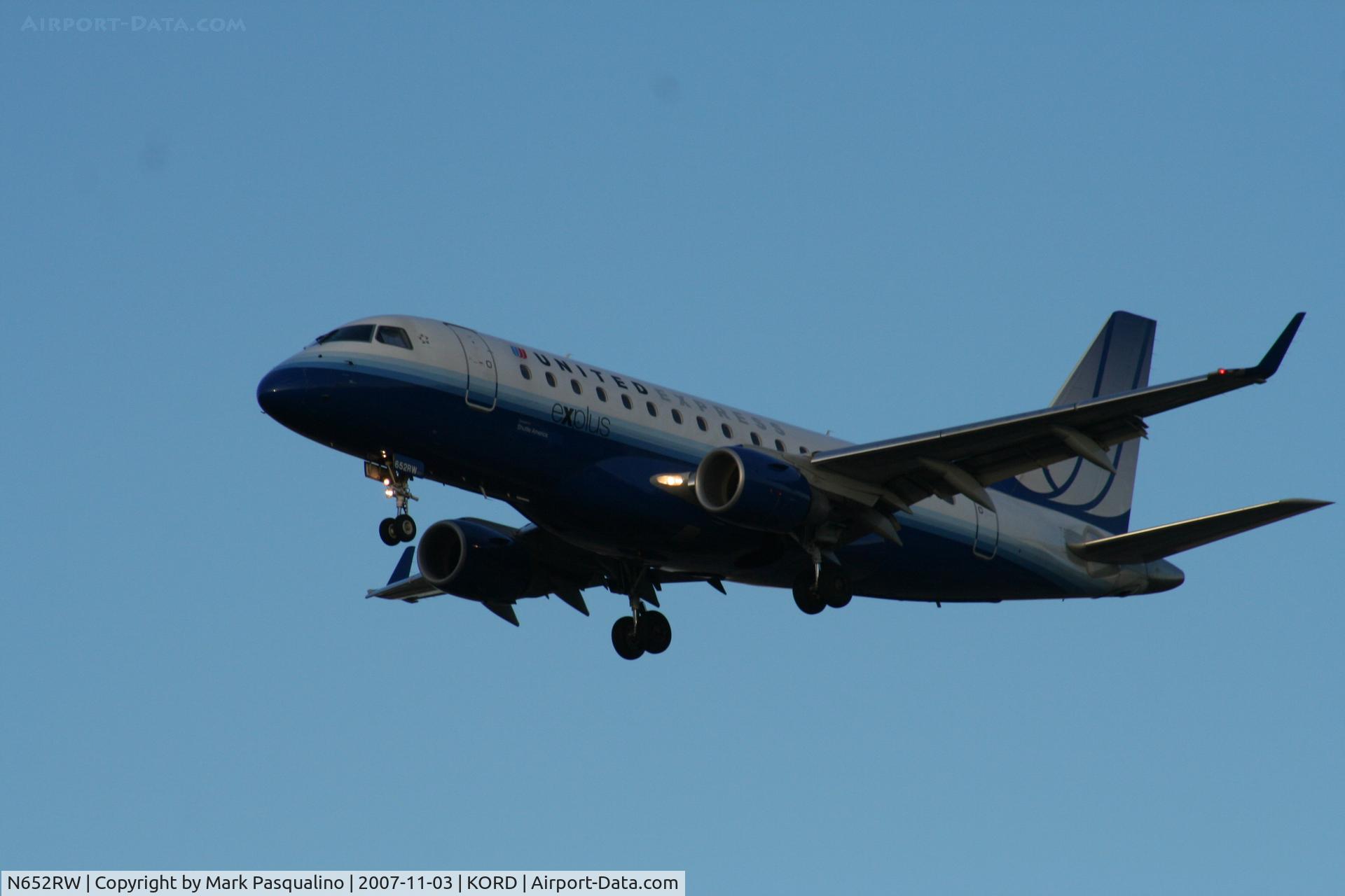 N652RW, 2005 Embraer 170SE (ERJ-170-100SE) C/N 17000075, ERJ 170-100 SE
