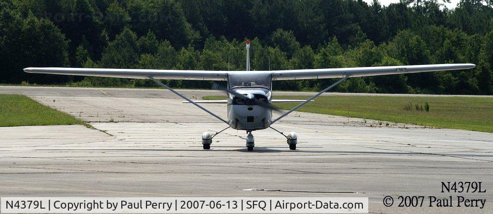N4379L, 1966 Cessna 172G C/N 17254458, Just came in, taxiing to me