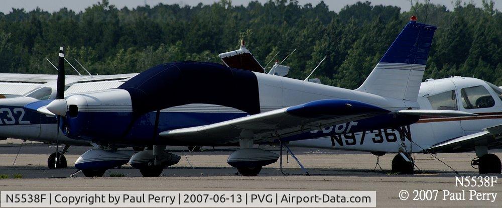 N5538F, 1968 Piper PA-28-140 C/N 28-24937, Blue and white, hard to go wrong with that classic combo