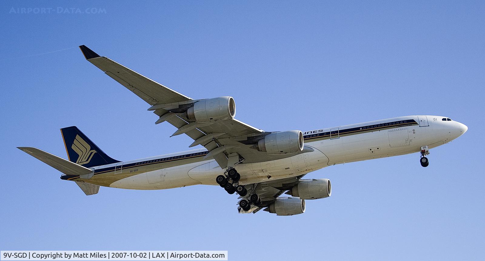 9V-SGD, 2004 Airbus A340-541 C/N 560, Final for 25R at LAX