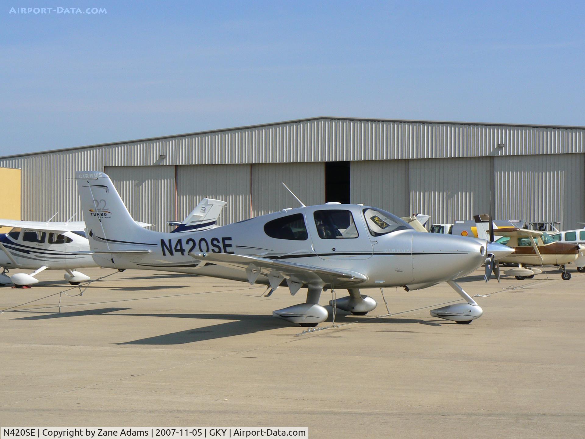 N420SE, 2006 Cirrus SR22 C/N 2293, On the ramp at Arlington Muni