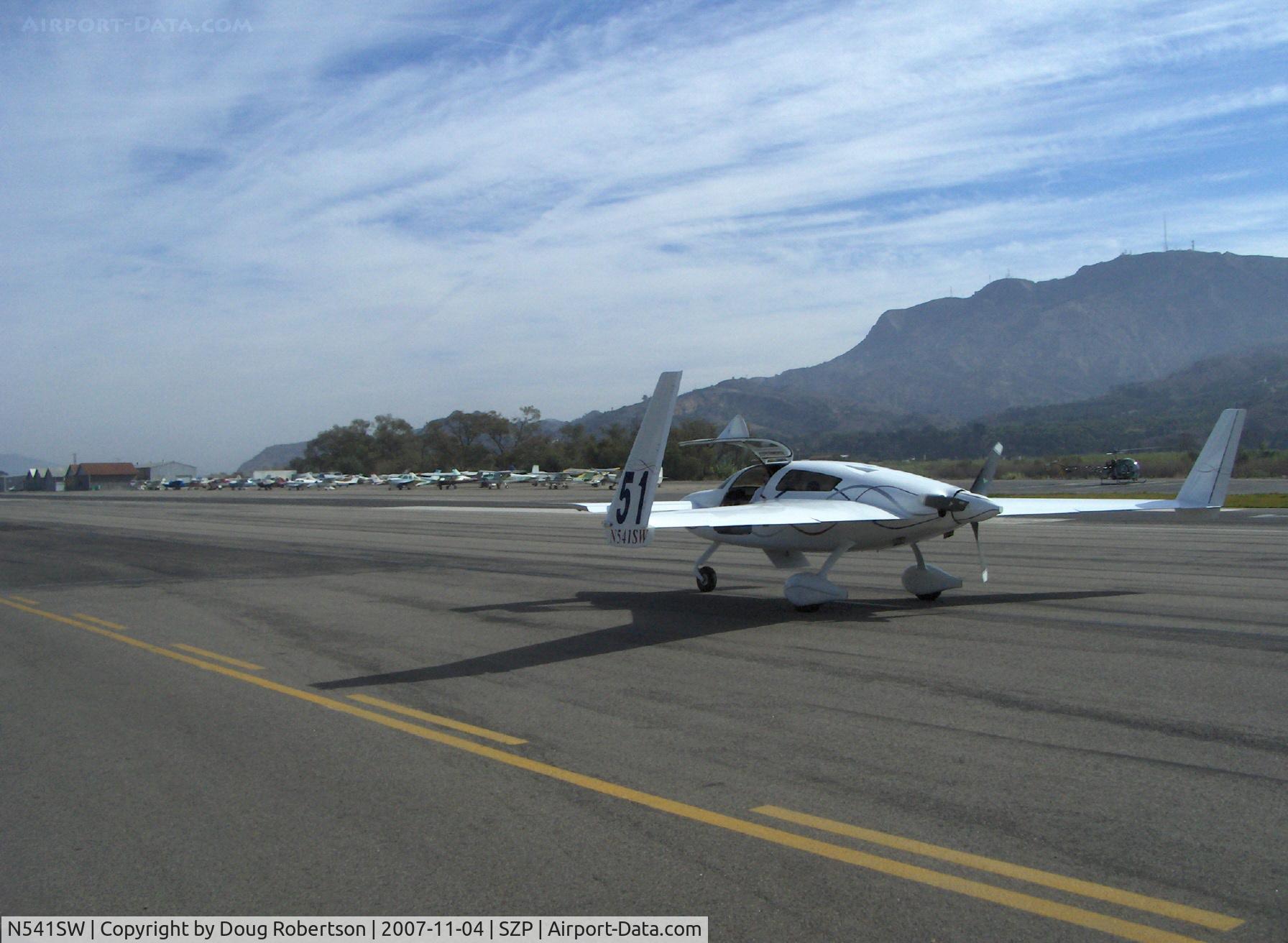 N541SW, 2006 Velocity Velocity SW-1 C/N 406, 2006 Schoorl/Woolston SW-1 VELOCITY XL four place canard, Continental IO-550-N 310 Hp pusher, taxi