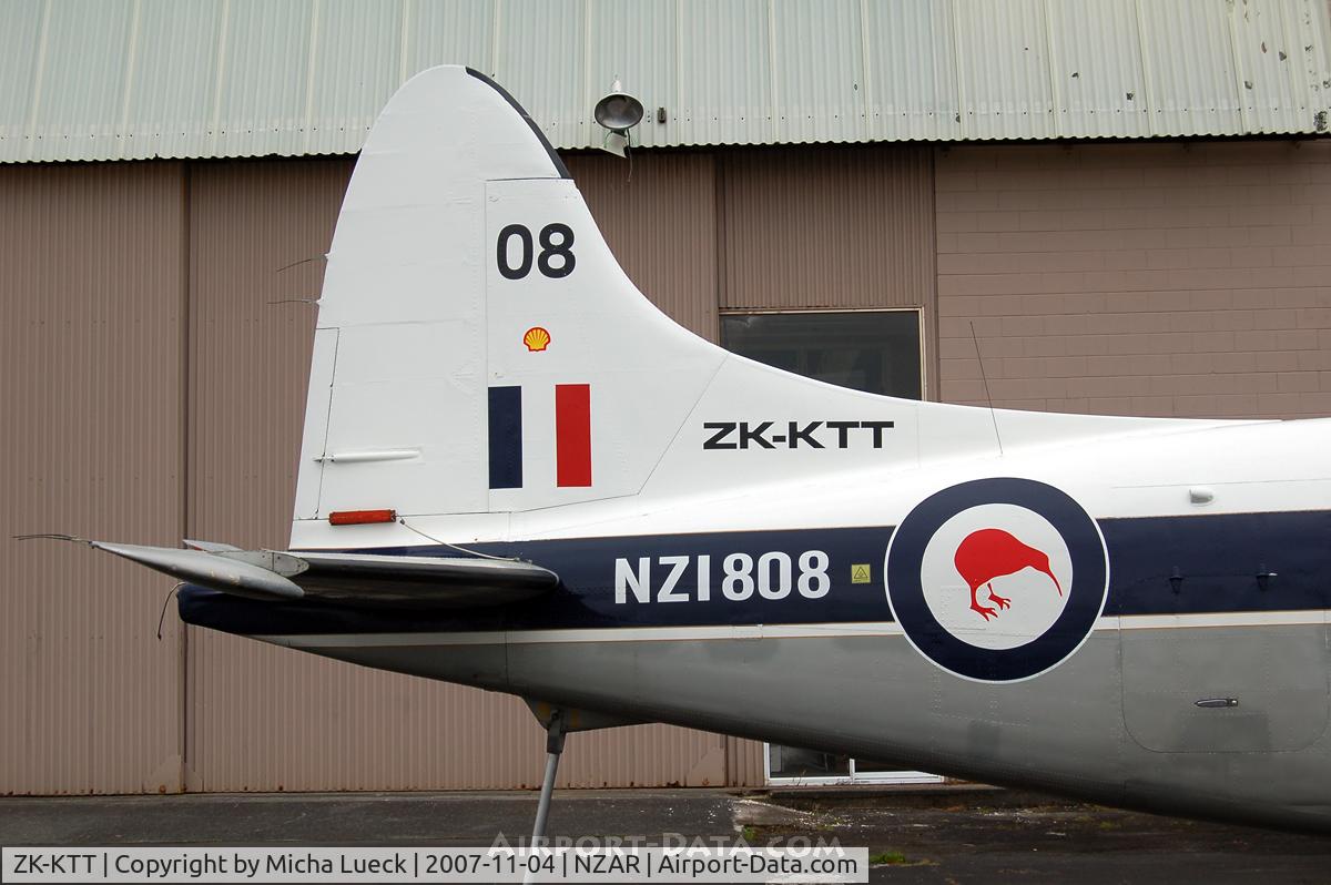 ZK-KTT, 1951 De Havilland DH-104 Dove 1B C/N 04324, Tail