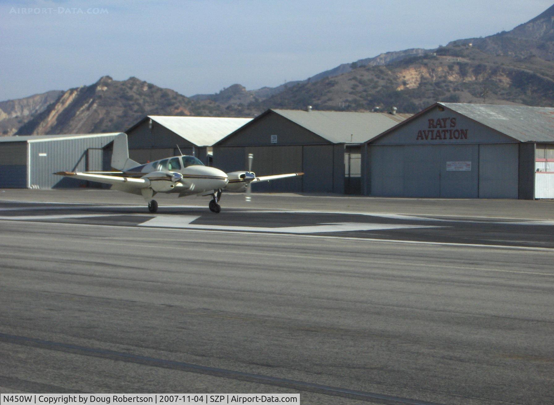 N450W, 1958 Beech 95 C/N TD-87, 1958 Beech 95 TRAVEL AIR, two Lycoming O&VO-360 180 Hp each, landing Rwy 22