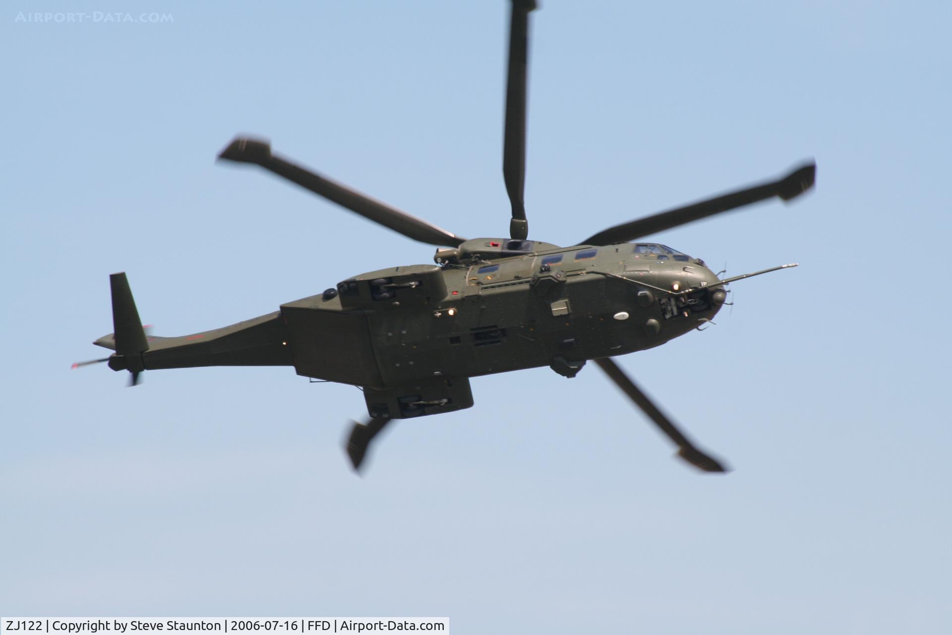 ZJ122, EHI EH101-411 Merlin HC3 C/N 50113/RAF06, Royal International Air Tattoo 2006