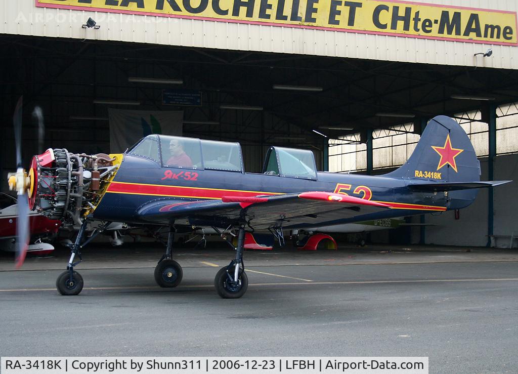 RA-3418K, Bacau Yak-52 C/N 867012, Engine test ground at the Airclub before Christmas...