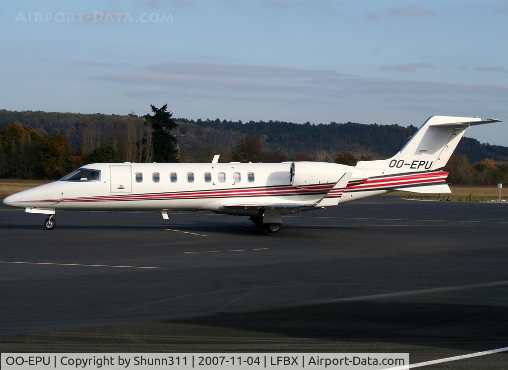 OO-EPU, Learjet 45 C/N 45-291, Taxiing to the runway for departure