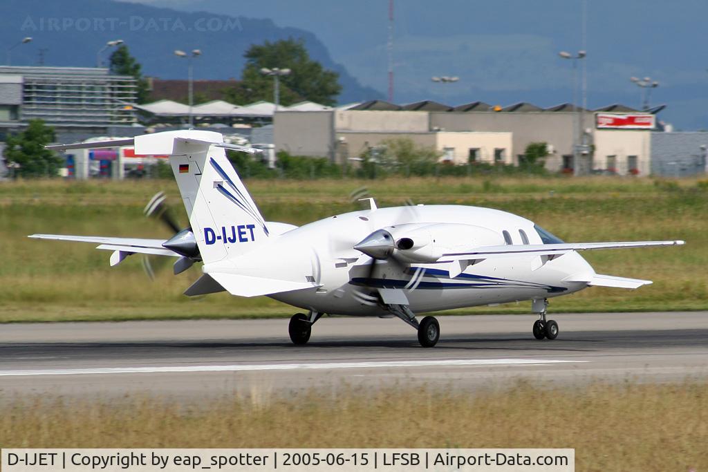 D-IJET, 2002 Piaggio P-180 Avanti C/N 1056, departing on rwy 16