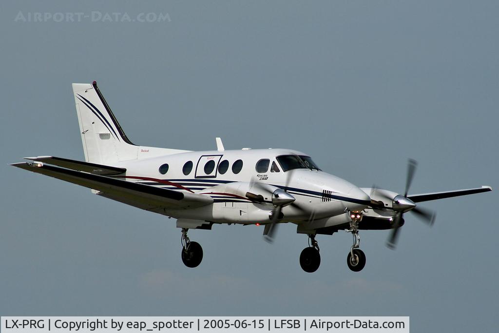 LX-PRG, 1998 Raytheon C90A King Air C/N LJ-1526, landing on rwy 16