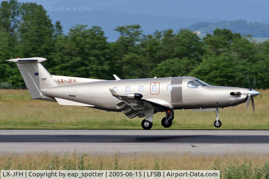 LX-JFH, 2003 Pilatus PC-12/45 C/N 522, landing on rwy 16