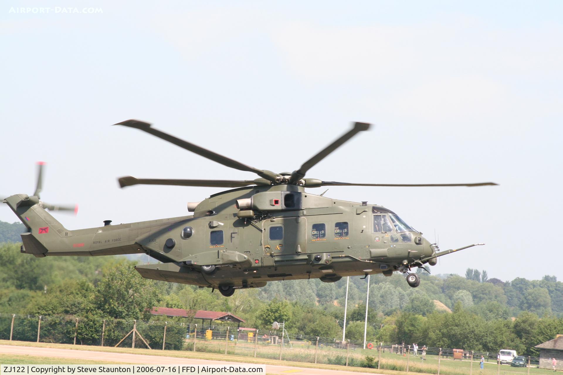 ZJ122, EHI EH101-411 Merlin HC3 C/N 50113/RAF06, Royal International Air Tattoo 2006