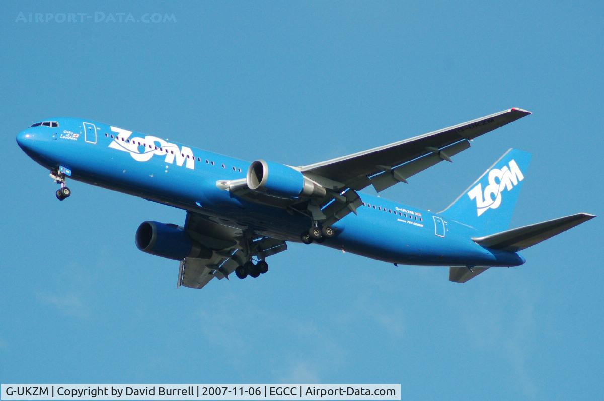G-UKZM, 2000 Boeing 767-3Q8ER C/N 27686, Zoom - Landing