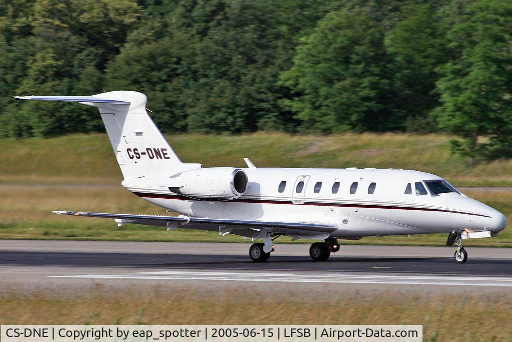CS-DNE, 1998 Cessna 650 Citation VII C/N 650-7093, departing rwy 16