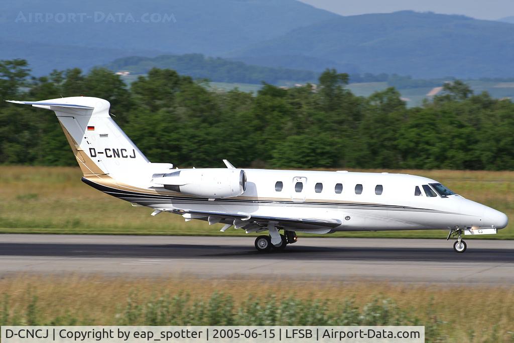 D-CNCJ, 1999 Cessna 650 Citation VII C/N 650-7102, departing on rwy 16