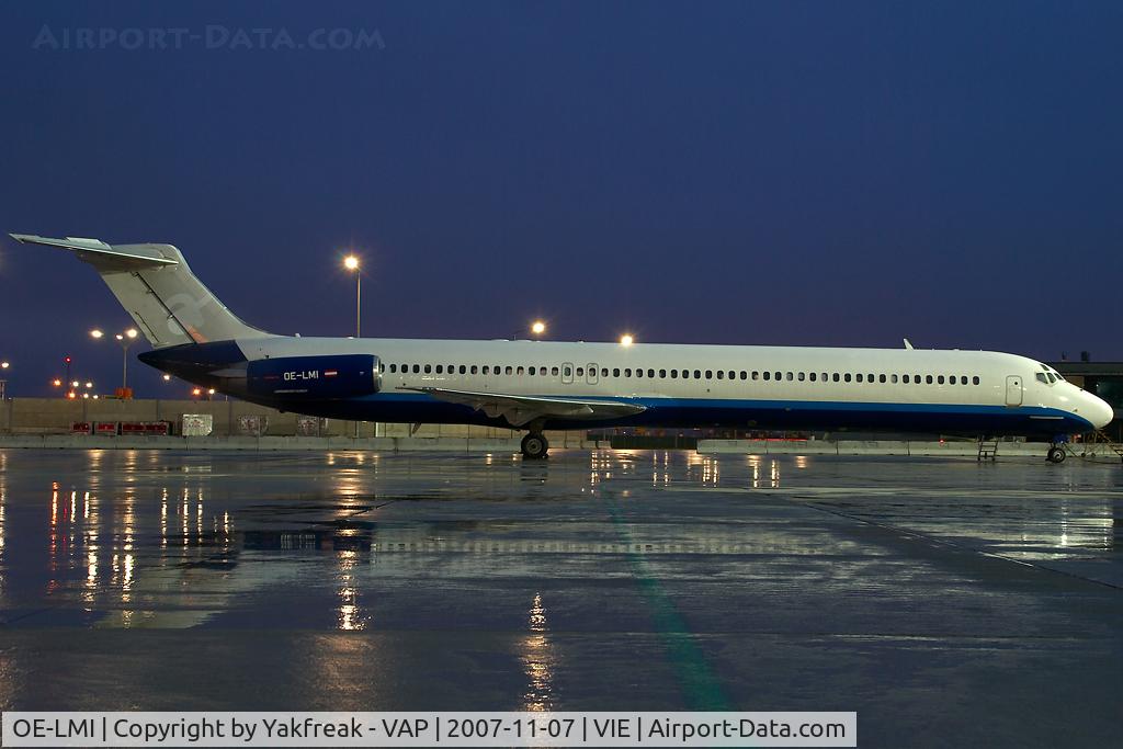 OE-LMI, 1988 McDonnell Douglas MD-83 (DC-9-83) C/N 49823, Mapjets MD80