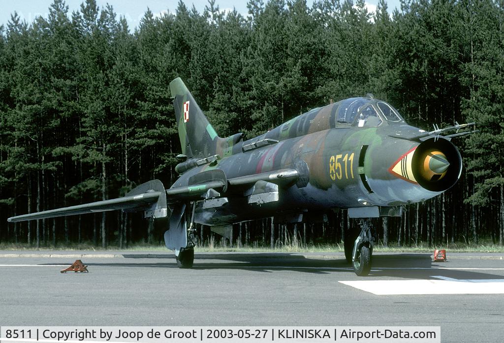 8511, Sukhoi Su-22M-4 C/N 28511, In the middle of the woods the Polish defence has some highway strips. This Su-22 is on the flightline of such an airstrip.