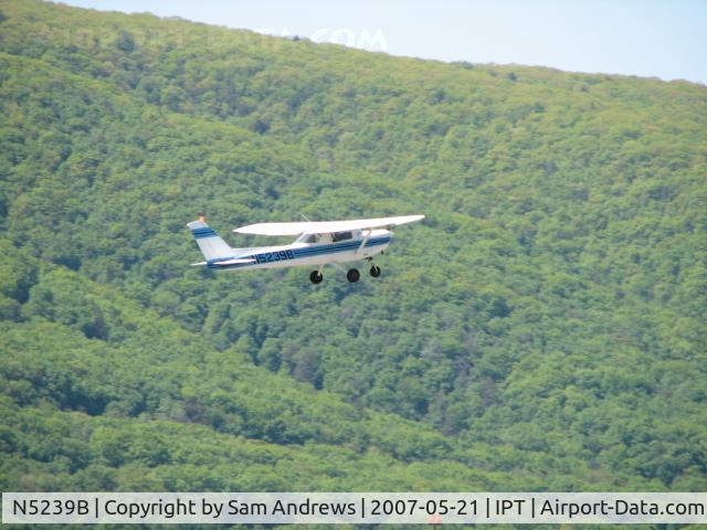 N5239B, 1980 Cessna 152 C/N 15284366, There ya go.