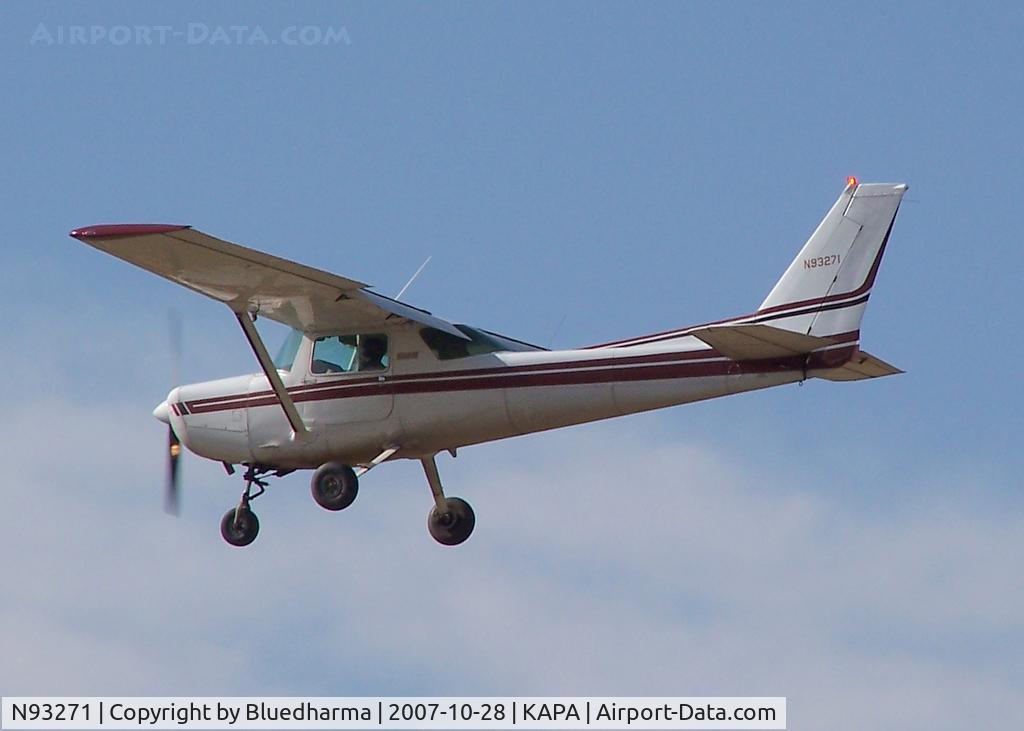 N93271, 1981 Cessna 152 C/N 15285454, Approach to 17L