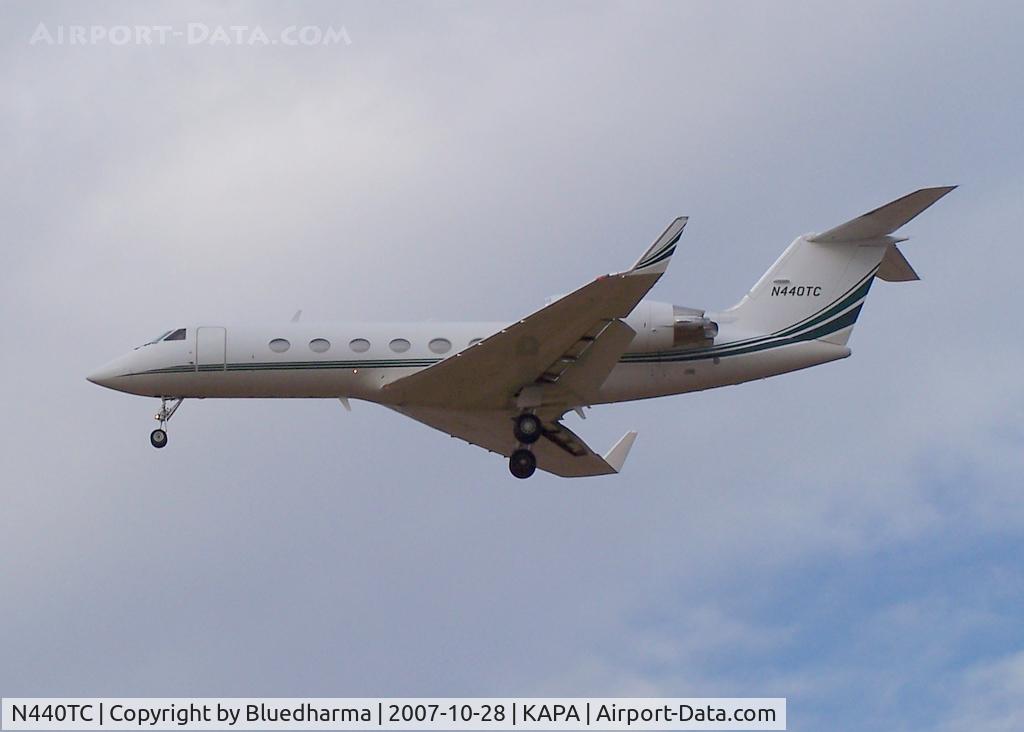 N440TC, 1989 Gulfstream Aerospace G-IV C/N 1115, Approach to 17L