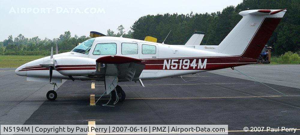 N5194M, 1978 Beech 76 Duchess C/N ME-17, Tall tail, espicially in profile