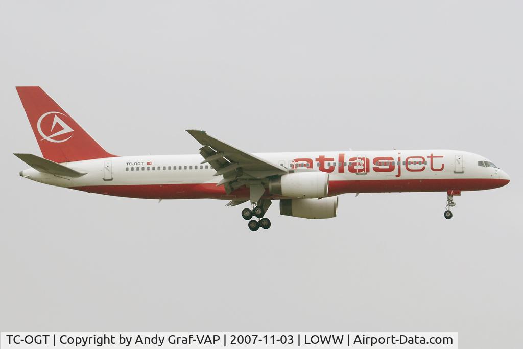 TC-OGT, 2000 Boeing 757-256 C/N 29308, Atlasjet 757-200