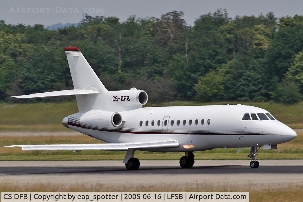CS-DFB, 1990 Dassault Falcon 900 C/N 94, departing rwy 16