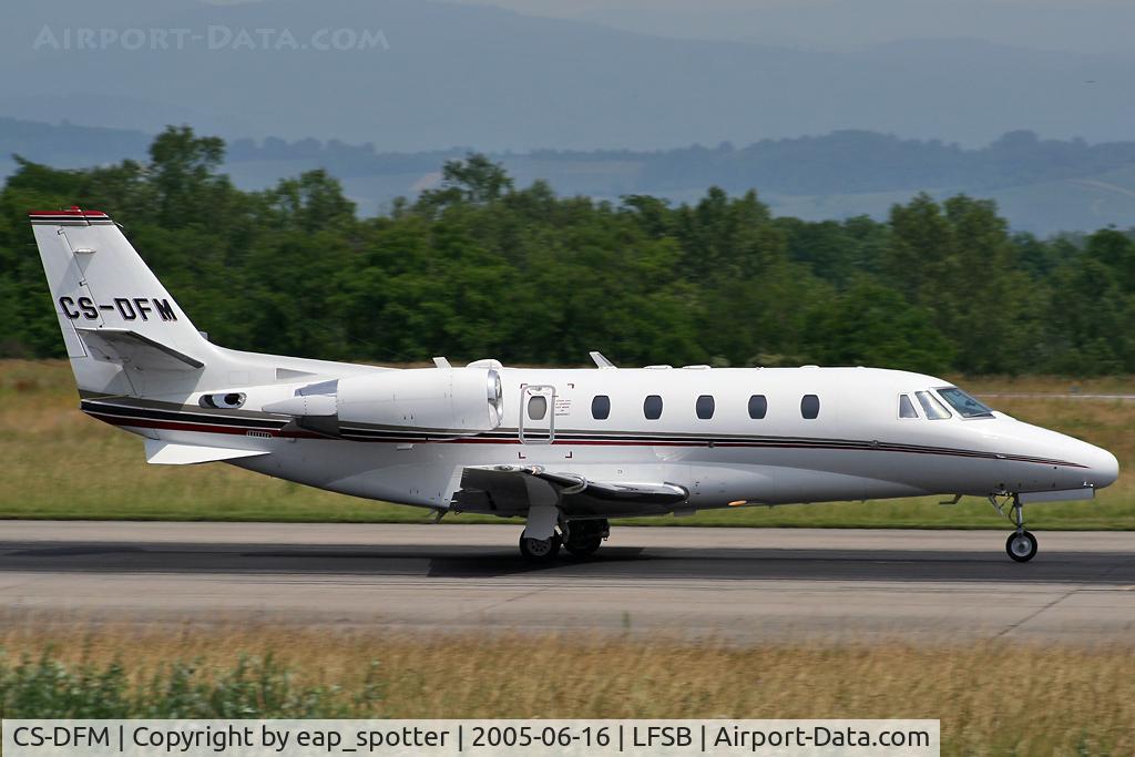 CS-DFM, 2002 Cessna 560XL Citation Excel C/N 560-5257, Cessna 550B Citation Bravo departing on rwy 16