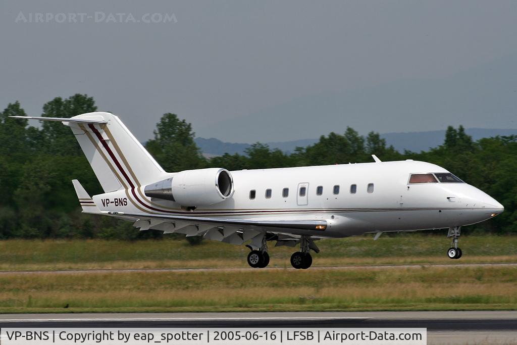 VP-BNS, 1998 Bombardier Challenger 604 (CL-600-2B16) C/N 5384, landing on rwy 16