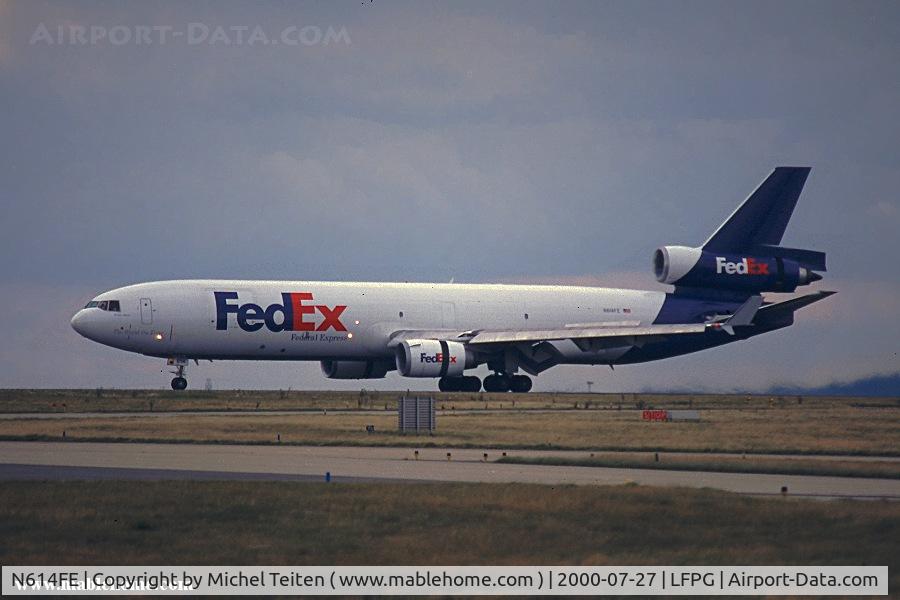 N614FE, 1992 McDonnell Douglas MD-11F C/N 48528, Fedex just landed