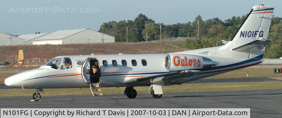 N101FG, 1998 Cessna 550 Citation Bravo C/N 550-0839,  Florida Gators 1998 Cessna 550 in Danville Va.