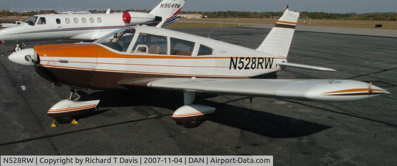 N528RW, 1970 Piper PA-28-235 C/N 28-11342, Piper PA-28-235 in Danville Va.