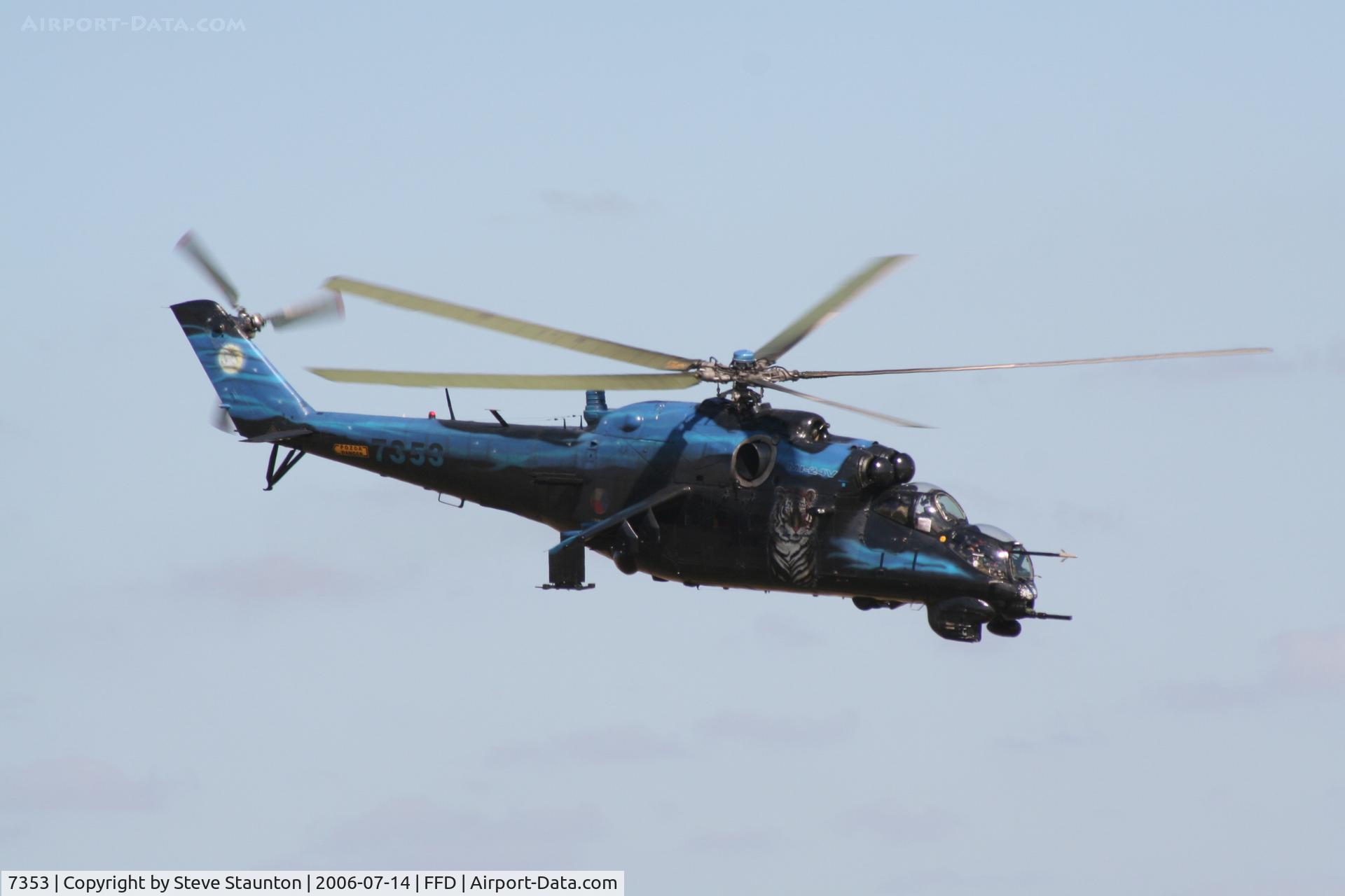 7353, Mil Mi-24V Hind E C/N 087353, Royal International Air Tattoo 2006