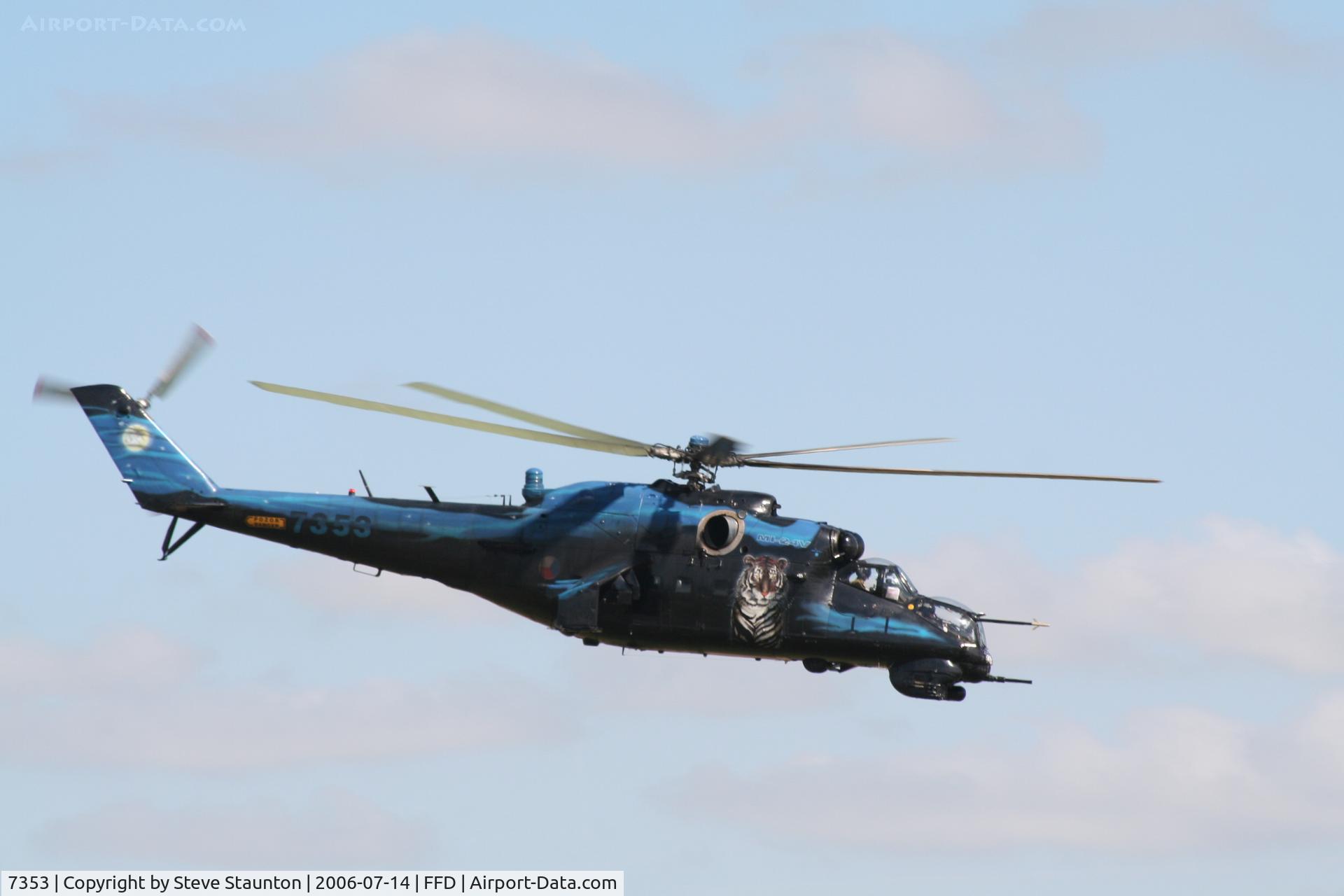 7353, Mil Mi-24V Hind E C/N 087353, Royal International Air Tattoo 2006