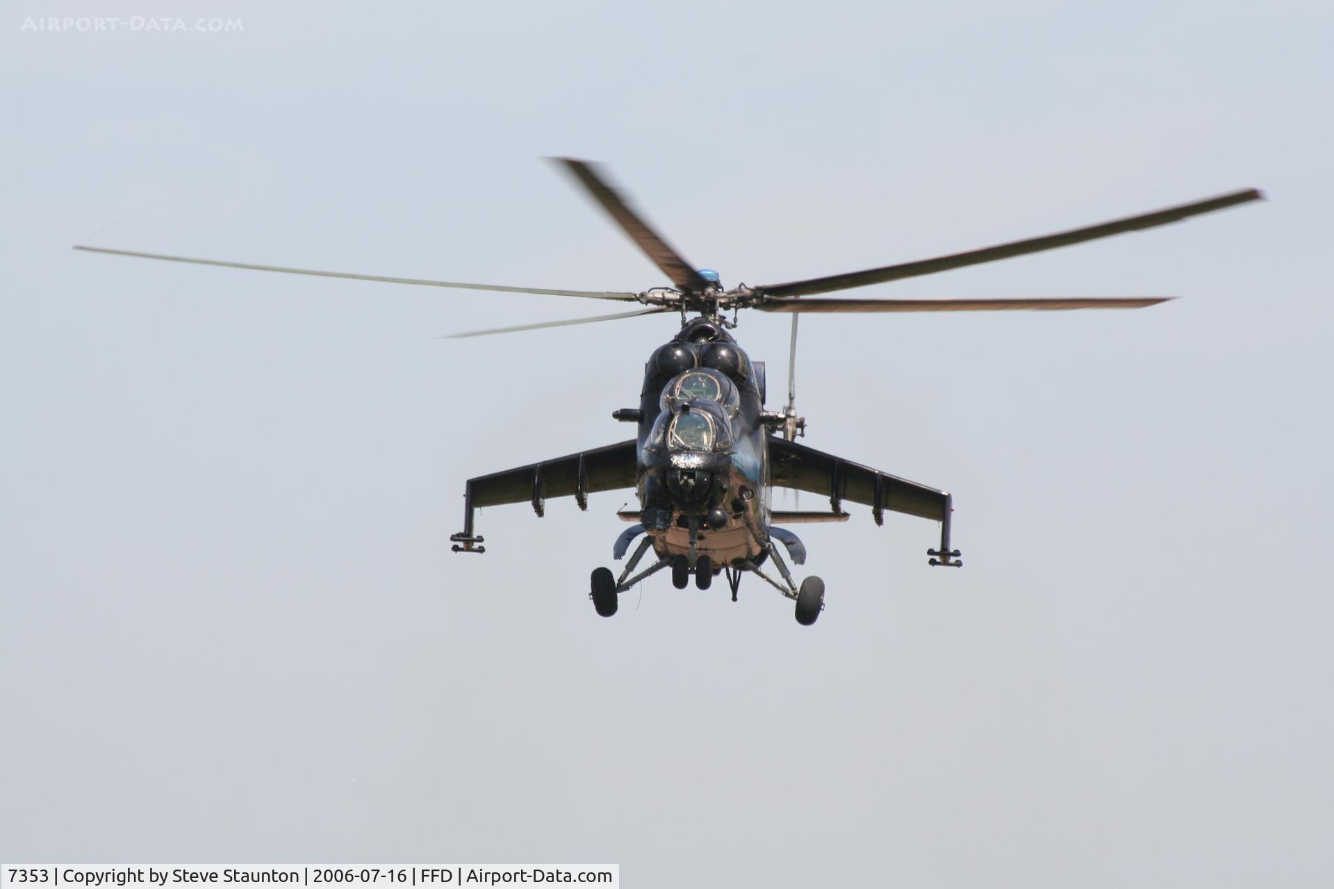 7353, Mil Mi-24V Hind E C/N 087353, Royal International Air Tattoo 2006