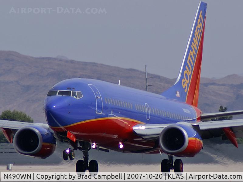 N490WN, 2004 Boeing 737-7H4 C/N 32476, Southwest Airlines / 2004 Boeing 737-7H4