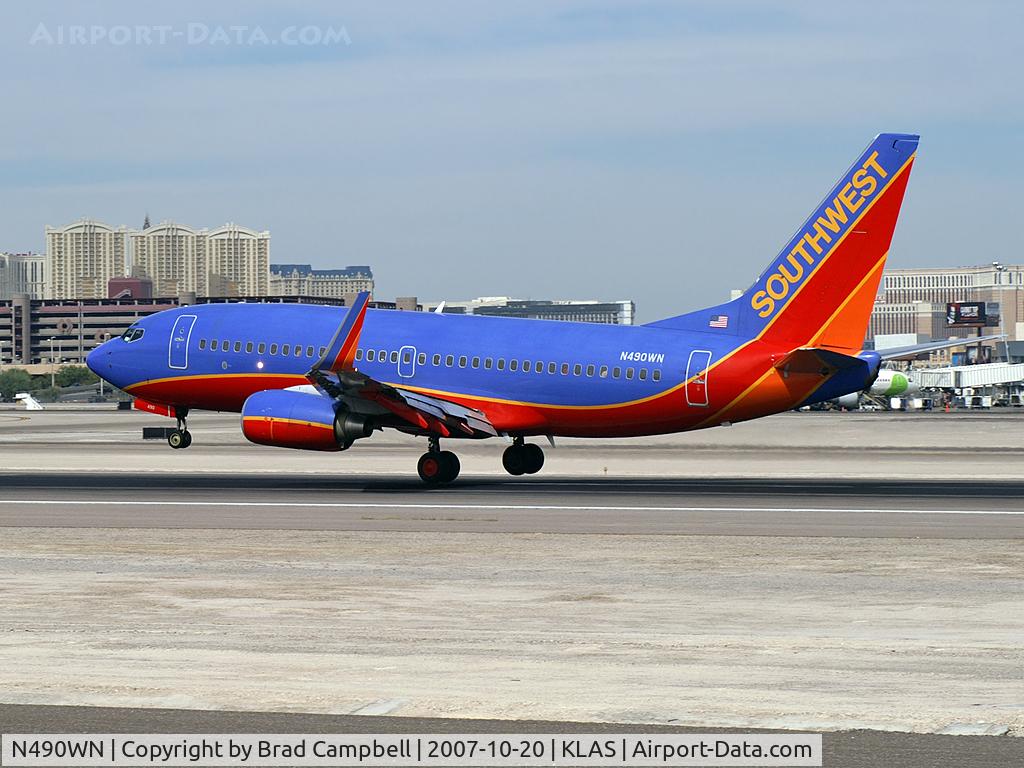 N490WN, 2004 Boeing 737-7H4 C/N 32476, Southwest Airlines / 2004 Boeing 737-7H4