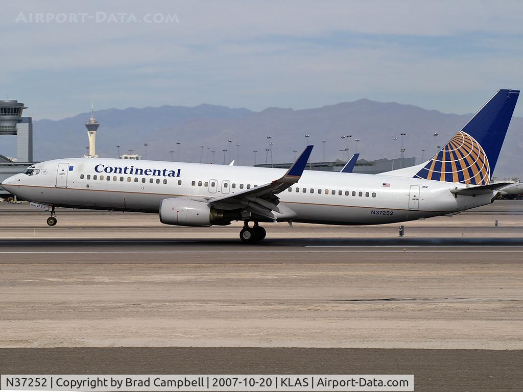 N37252, 2000 Boeing 737-824 C/N 30583, Continental Airlines / 2000 Boeing 737-824