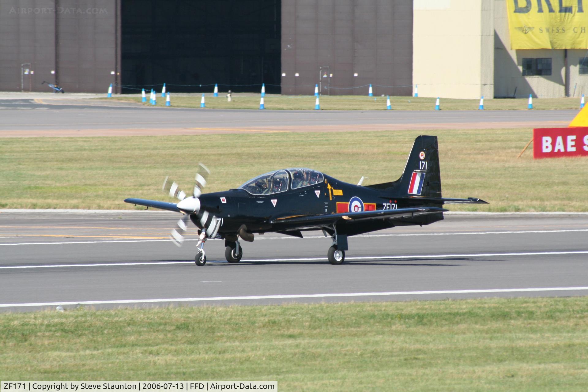 ZF171, 1989 Short S-312 Tucano T1 C/N S023/T23, Royal International Air Tattoo 2006