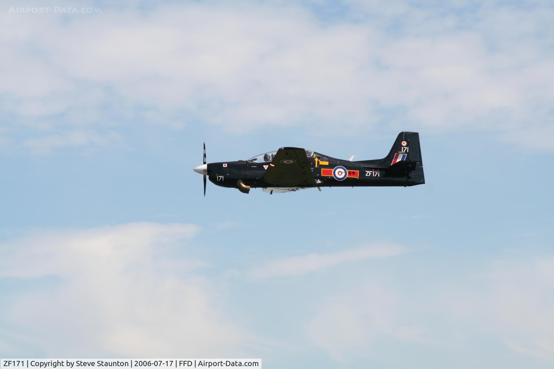 ZF171, 1989 Short S-312 Tucano T1 C/N S023/T23, Royal International Air Tattoo 2006
