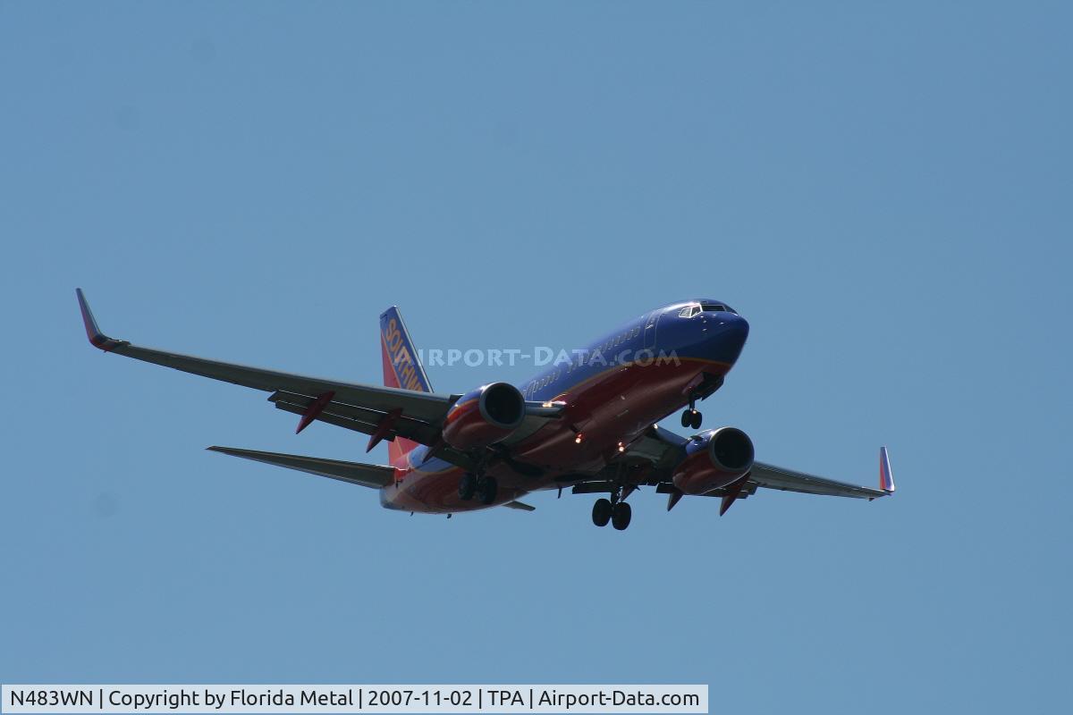 N483WN, 2004 Boeing 737-7H4 C/N 32472, Southwest