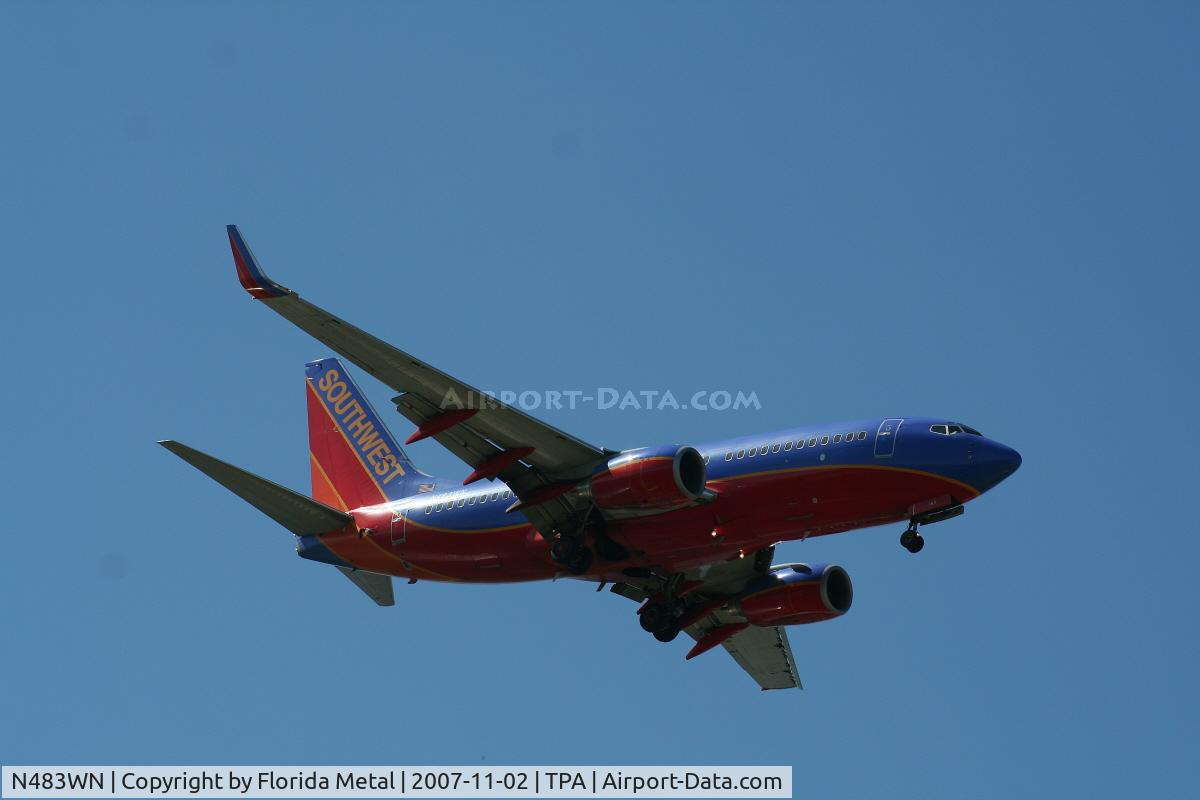 N483WN, 2004 Boeing 737-7H4 C/N 32472, Southwest